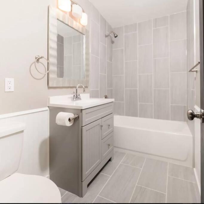 Spacious 3 Bd Close To Everything! You'Ll Love It! แองเคอเรจ ภายนอก รูปภาพ